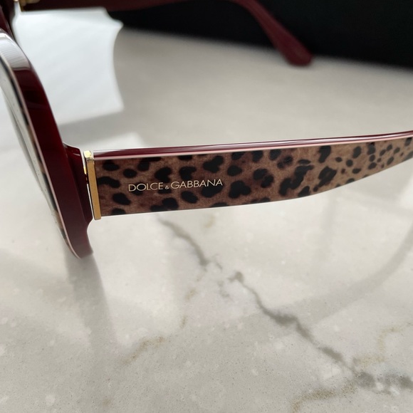 Authentic Dolce and Gabbana leopard cat eye sunglasses - Picture 5 of 8